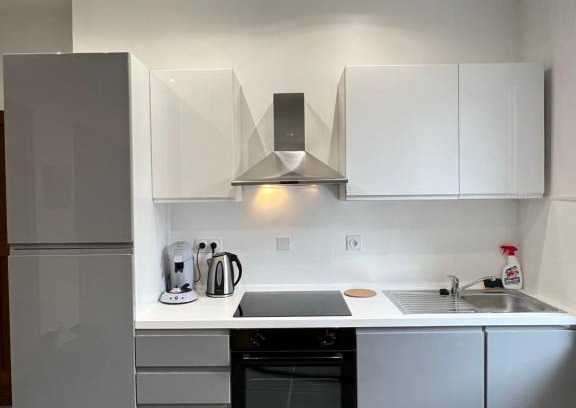 La Tour-du-Pin Apartment | Appartement de la laverie