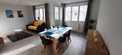 Dunkerque Centre Apartment | Appartement Entre terre et mer