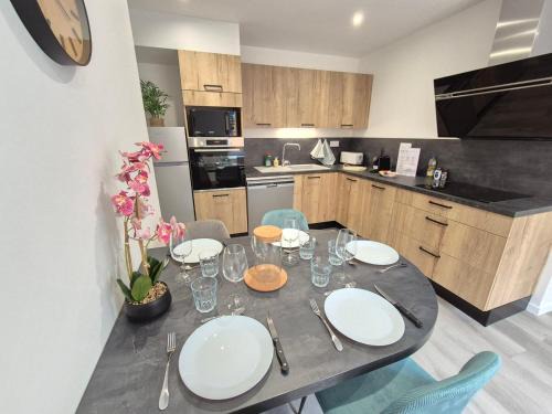 Cholet Apartment | Appartement "Le Colibri" centre Cholet 5pers