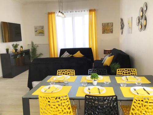 Lourdes Apartment | Appartement Le Solea 100m2 climatisé parking proche Sanctuaires
