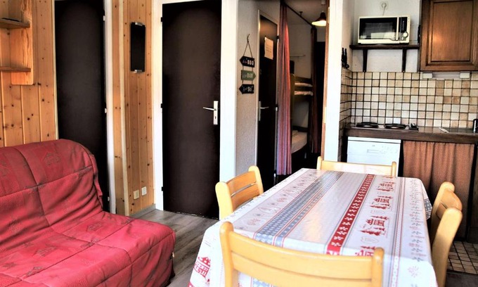 Auris Apartment | Appartement lumineux 2 pièces cabine, balcon, au pied des pistes - 4 couchages - Auris en Oisans - FR-1-297-75