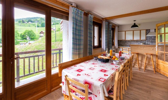 Saint-Sorlin-d'Arves Apartment | Appartement spacieux à Saint-Sorlin-d'Arves 87 m² vue montagne