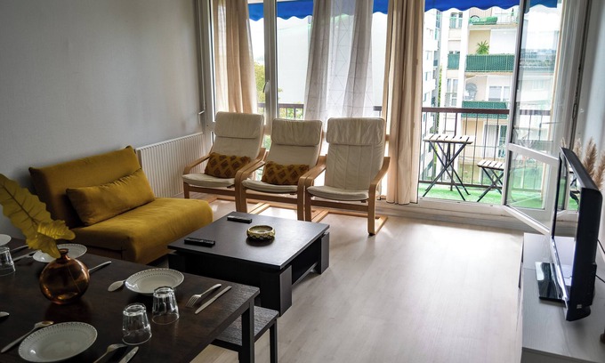 Sevran Apartment | Appartement spacieux proche de Paris et l'aéroport Charles De Gaulle