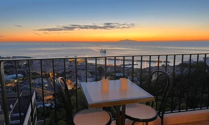 Bastia Apartment | Appartement Vintage Bastia - Magnificent view!