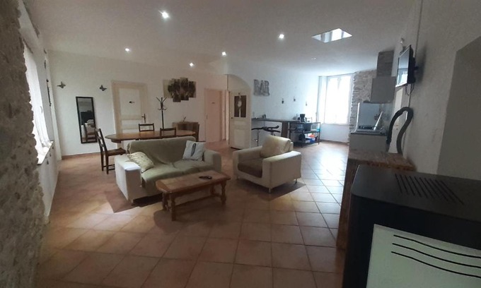 Lacaune Apartment | Appartemment situé a lacaune les bains