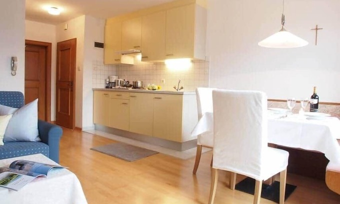 Brunico Apartment | Appartment with beautiful mountain view by Tamanhof