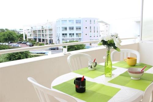 La Rochelle Apartment | Appt Studio cabine LA ROCHELLE - LR030-A212