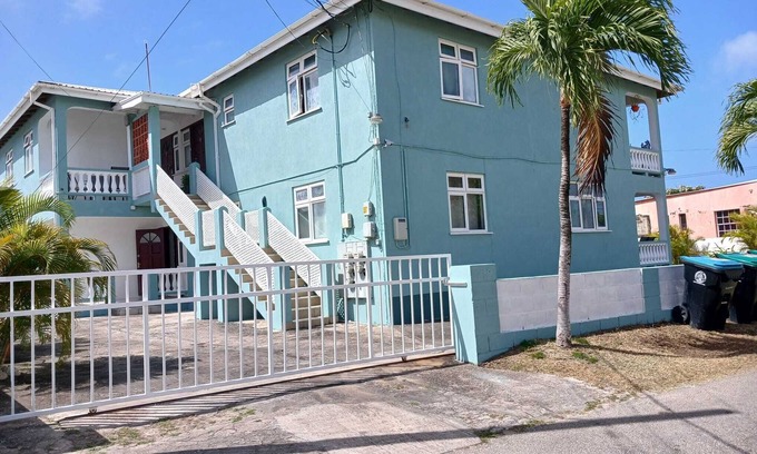 Goodland Apartment | Apt 4, 2 Bedroom, Cotton Bay, Surfer's Bay, Miami & Silver Sands, Cafe Luna