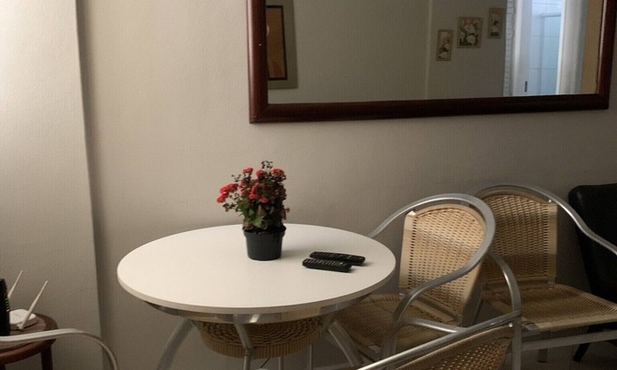 Pompeia Apartment | Apt 715 excellent with sea view and Wi Fi