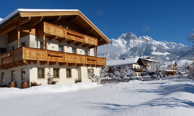 Maria Alm am Steinernen Meer Apartment | Apt. "Bird's Nest", 2 comfortable rooms + eat-in kitchen - Almerde