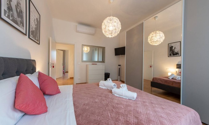 Santo Stefano Apartment | Apt. HouSmart Previati 3