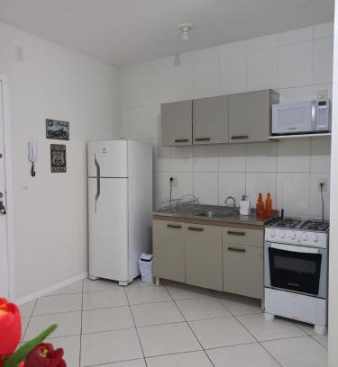Florianopolis Apartment | Apto de dois quartos com uma suíte