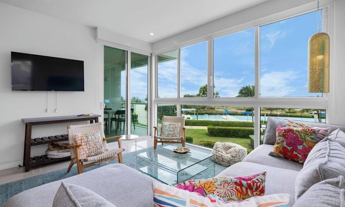 Noord Condo | Aqua means Vitamin Sea is around the corner!