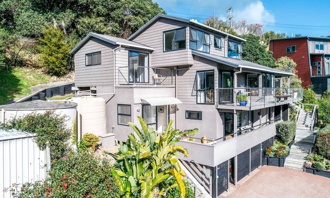 Oneroa Apartment | Aqua Sands - Studio 1 | Stay Waiheke