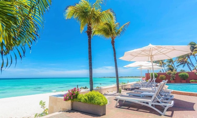 Arashi Villa | Arashi Beachfront - The best sunsets in Aruba!