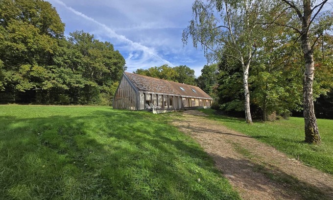 Les Genettes House | Architect-designed house: calm and nature combined