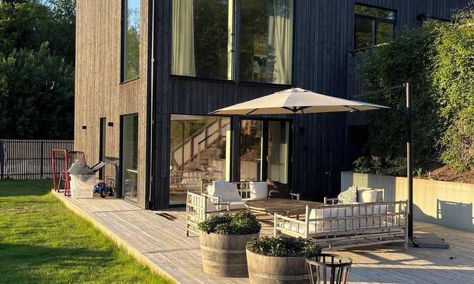 Lerum House | Architect villa near the lake