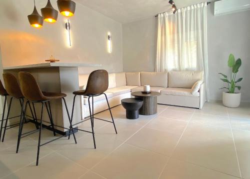 Spata-Artemida Apartment | Arcus by Aestas Suites