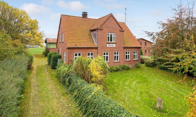 Fej House | Are you dreaming of a cozy island vacation with proximity to nature and water?