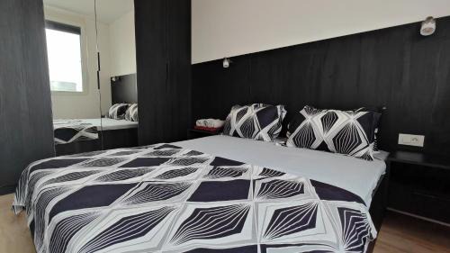 Arad Apartment | ARED AFI Arad 2025 ChrysFlatty5 Central modern Apartment 70mp City View