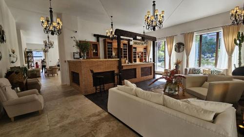 Targoviste Apartment | Aria Suites