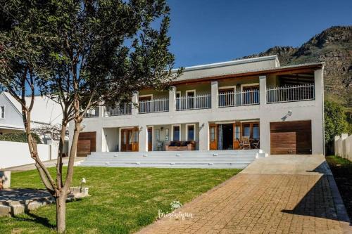 Riebeeck West House | Ark de Triomphe