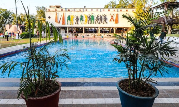 Ahmedabad Hotel | Arristo Resorts & Club