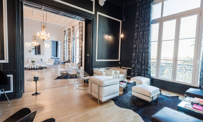 Rochecorbon Hotel | Art Hôtel Rochecorbon