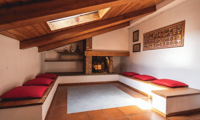 Ravenna Apartment | Art Haven cozy and quiet apartment suitable for families with balcony