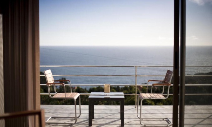 Lajes do Pico House | Arte da Fuga