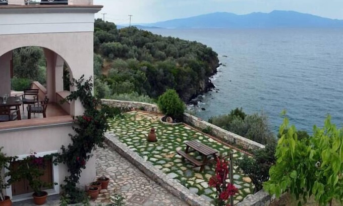 Pella Region Condo | Artemis * Apt with Stunning view!