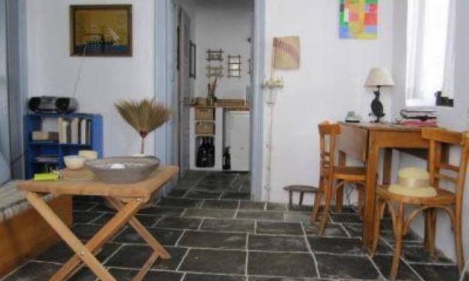 Apollonia House | Artemonas: House with character