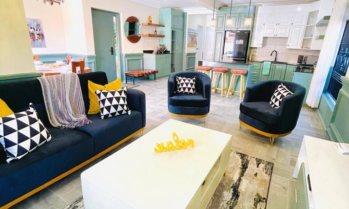 Seeta Apartment | Asante Courts luxury at Namugongo, Kampala, Uganda. free wiifi, Netflix, parking