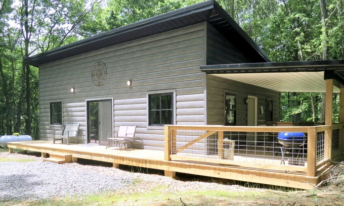 Nelsonville Cabin | Ashmoor Cabin - Ridgetop Setting - Trails on Property