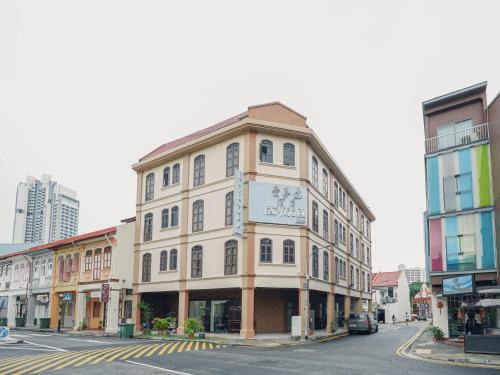Lavender Hotel | Asphodel Inn