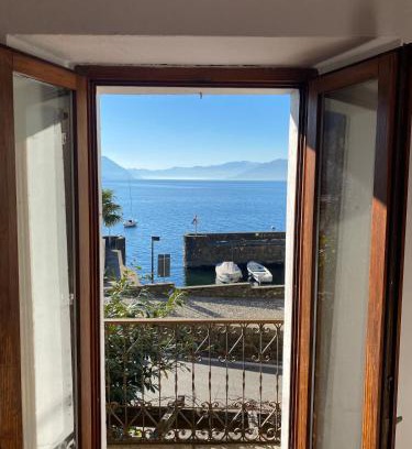 Colmegna Apartment | At the Lake