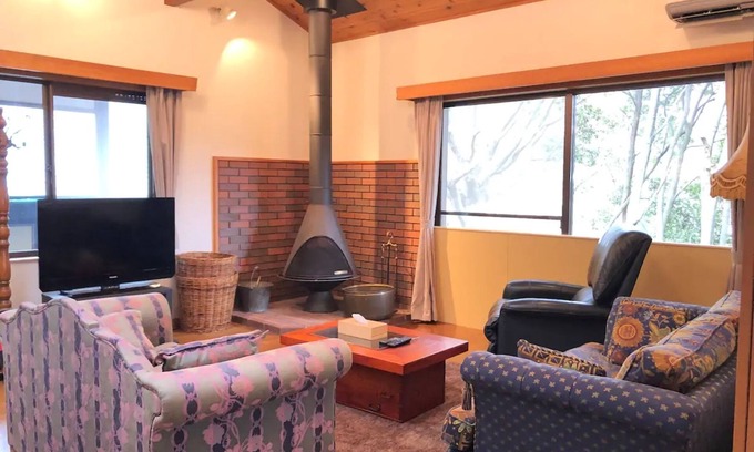 Higashiizu House | Atagawa Banana Crocodile Garden and Izu Animal K/Kamo-gun Shizuoka