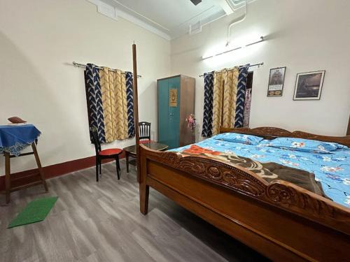 Bolpur Apartment | ATITHI HOMESTAY - Entire 2BHK in Central Bolpur with Private Parking - Pet Friendly