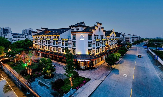 Tongxiang Hotel | Atour Hotel Tongxiang Wuzhen