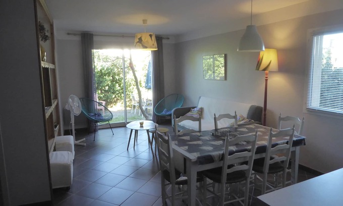 Roquefort-des-Corbieres House | Au Cœur D'un Village et a 10 Minutes des Plages. Animaux de Compagnie Acceptés