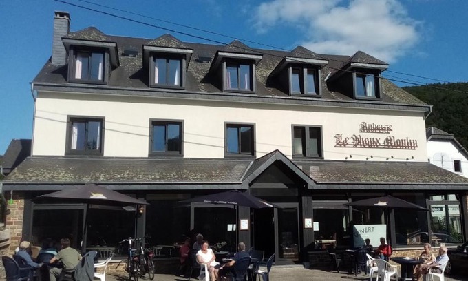 Poupehan Hotel | Auberge Le Vieux Moulin