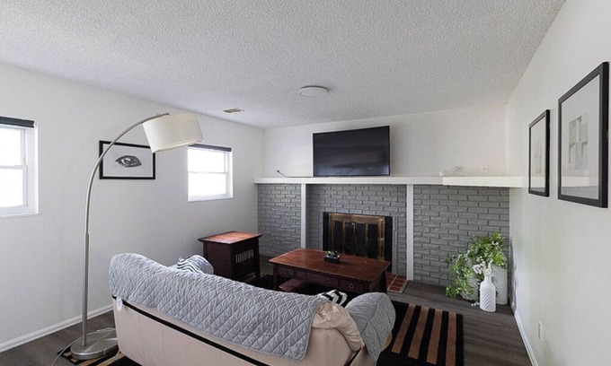 Aurora Highlands House | Aurora 4BR close to DIA, Anschutz Medical & Downtown Denver