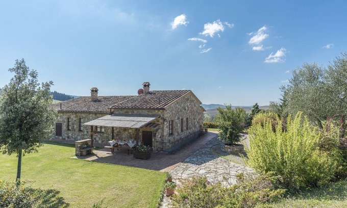 San Casciano dei Bagni House | AURORA AGRITURISMO in San Casciano dei Bagni