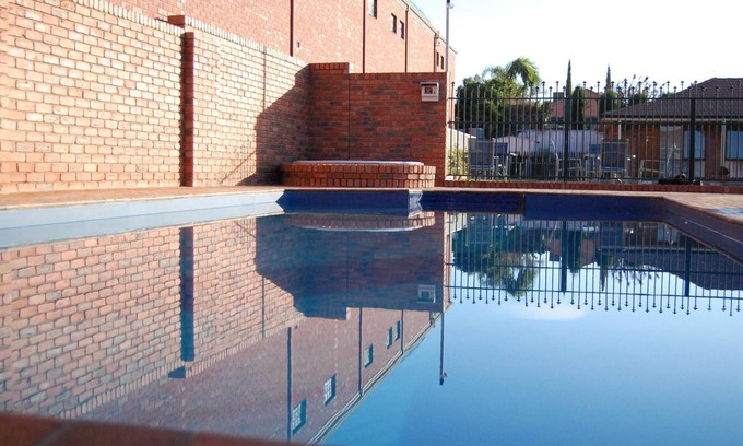 Swan Hill Hotel | Australian Settlers Motor Inn