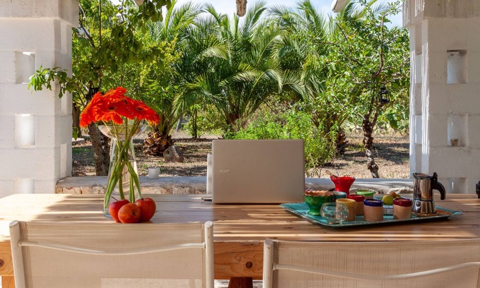 Cisternino Villa | Authentic Apulian Villa – Jacuzzi, Orchard & Walk to Cisternino!