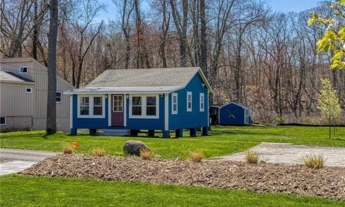 Haddam House | Autumn and Winter at the Haddam House