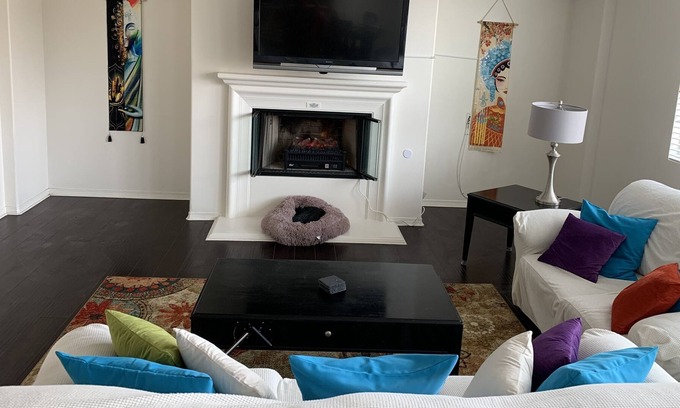 Hesperia House | Autumn's Boho Haven