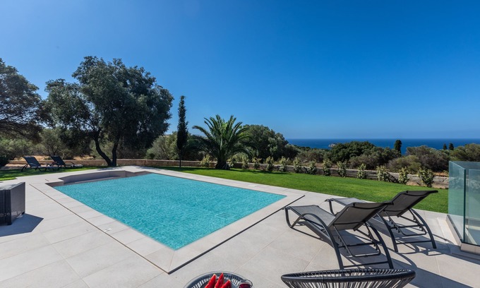 Svoronata House | AVITHOS BLUE VILLA