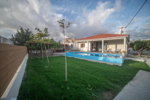 Kokinos Pirgos Villa | Avli Guest House