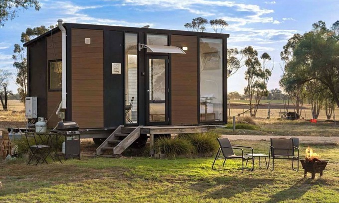 Banyena House | Avondale Heights by Tiny Away